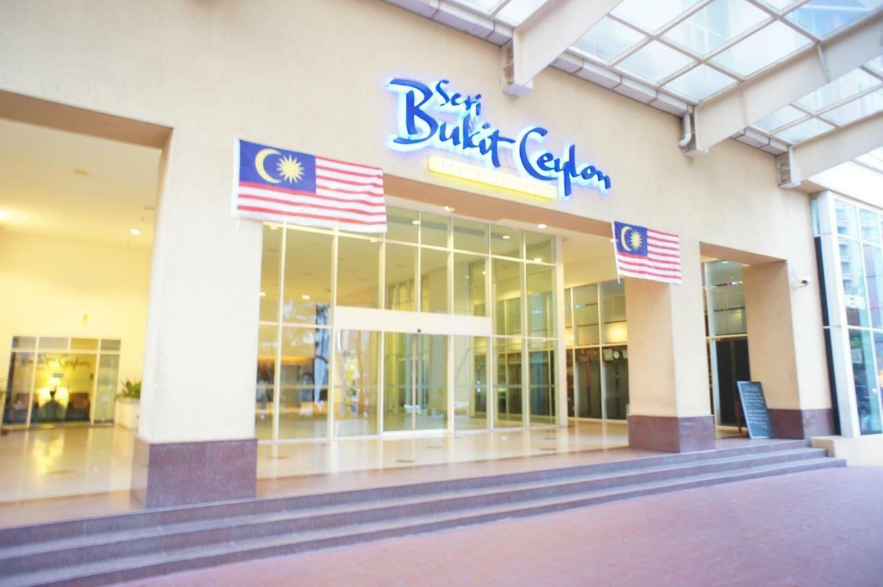 Hauzz Seri Bukit Ceylon Residence Kuala Lumpur Exterior photo